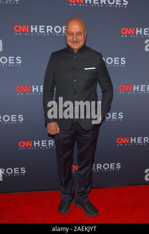 NEW YORK, NY - 08 Dezember: Anupam Kher besucht die 13. jährlichen CNN Helden im Amerikanischen Museum für Naturgeschichte am Dezember 08, 2019 in New York Stockfoto