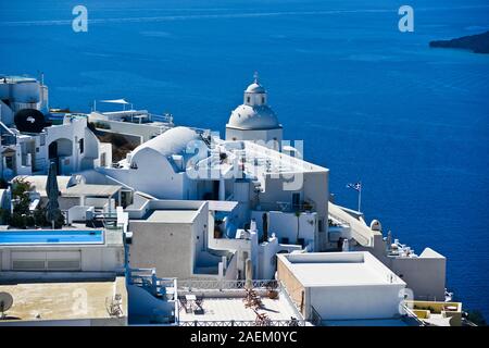 Weiß getünchten Häuser in Fira, Stantorini. Griechenland Stockfoto