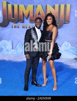 Los Angeles, USA. 9. Dez 2019. Warf Mitglied Kevin Hart und seine Frau Eniko Parrish Besuchen die Premiere der motion picture Komödie 'Jumanji: Die nächste Ebene' an der TCL Chinese Theatre in Hollywood Abschnitt von Los Angeles am Montag, 9. Dezember 2019. Handlung: Die Bande ist zurück, aber das Spiel hat sich verändert. Wie Sie zu Jumanji Zurück zur Rettung eines Ihrer eigenen, entdecken Sie, dass nichts so ist, wie Sie erwarten. Foto von Jim Ruymen/UPI Credit: bis Quelle: UPI/Alamy leben Nachrichten Stockfoto