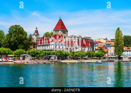 Chateau d'Ouchy oder das Schloss von Ouchy ist eine alte mittelalterliche Burg in der Stadt Lausanne in der Schweiz Stockfoto