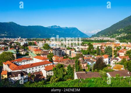 Bellinzona Stadt Antenne Panoramablick, Tessin Kanton der Schweiz Stockfoto