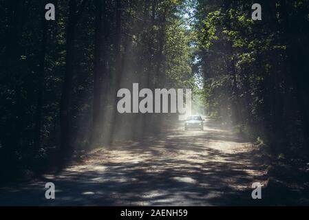 Staub Straße in Gryfice County in der Nähe von der Ostsee in der Woiwodschaft Westpommern in Polen Stockfoto