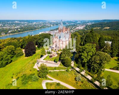 Schloss Drachenburg ist ein Palast, der in Königswinter am Rhein in der Nähe der Stadt Bonn in Deutschland Stockfoto