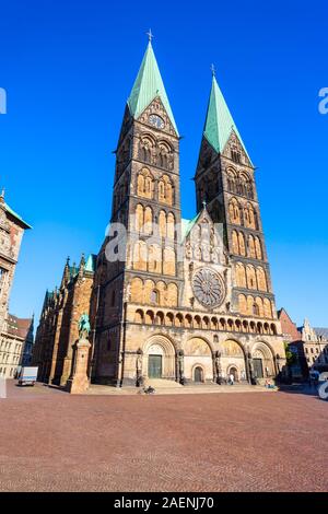 Bremer Dom oder Bremer Dom ist eine Kirche St. Peter auf dem Marktplatz in Bremen, Deutschland Stockfoto