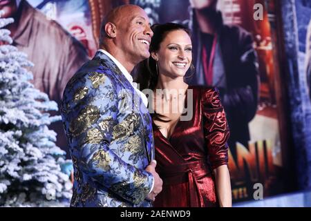 HOLLYWOOD, LOS ANGELES, Kalifornien, USA - 09 Dezember: Schauspieler Dwayne Johnson und Frau Lauren Hashian kommen bei der Weltpremiere von Columbia Pictures'' Jumanji: Die nächste Ebene' an der TCL Chinese Theater IMAX am 9. Dezember 2019 in Hollywood, Los Angeles, Kalifornien, USA. (Foto von Xavier Collin/Image Press Agency) Stockfoto