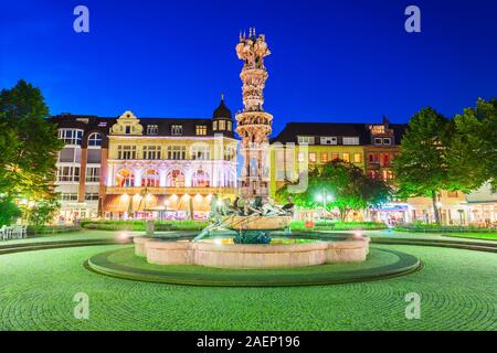 KOBLENZ, Deutschland - Juni 27, 2018: Geschichte Spalte oder Historiensaule im Zentrum von Koblenz Stadt in Deutschland Stockfoto