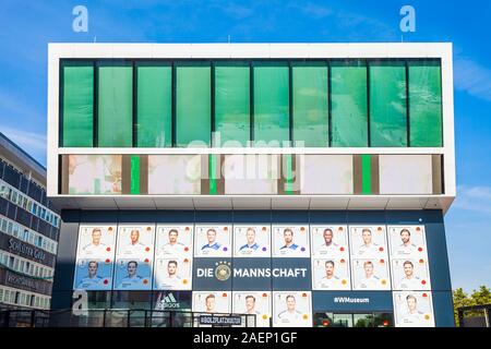 DORTMUND, Deutschland - Juli 04, 2018: Die Deutsche Fußball-Museum oder DFB-Museum ist das Nationale Museum für Deutsche Fußball in Dortmund, Deutschland Stockfoto