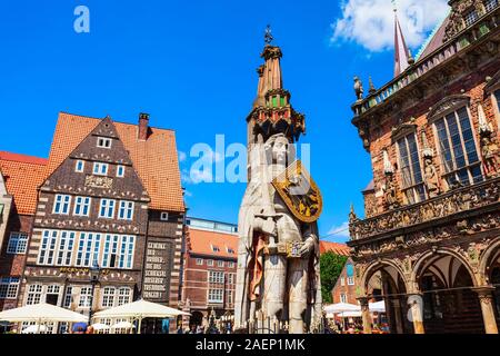 BREMEN, Deutschland - Juli 06, 2018: Bremen Roland Statue in der Rathausplatz Marktplatz von Bremen in Deutschland Stockfoto