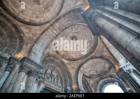 Sacre Coeur decke Eingang im Freien Stockfoto