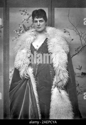 JENNIE SPENCER - CHURCHILL - Lady Randolph Churchill - (1854-1921) Ehefrau von Randolph Churchill und Mutter von Winston ca. 1890 Stockfoto