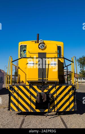 Eisenbahn Motor auf Anzeige an Western America Railroad Museum am Harvey Haus Railroad Depot in der Nähe von Route 66 in Barstow, Kalifornien, USA [keine Eigenschaft Stockfoto