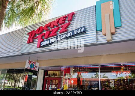 Orlando Winter Park Florida, Rocket Fizz Soda Pop & Candy Shop, Süßigkeitengeschäft, Retro, Nostalgie der 60er Jahre, altmodischer Trend, außen, Beschilderung, Einkaufen, Stockfoto