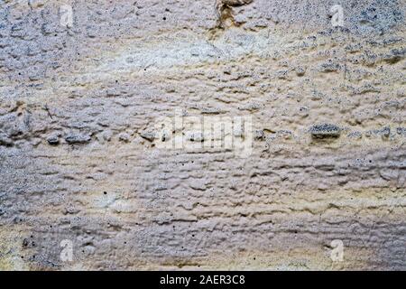 Detaillierte Nahaufnahme im Alter von Betonwänden mit Rissen und viel strcuture Stockfoto