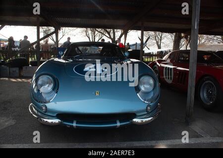 Joe Twyman, Vincent Gaye, Ferrari 275 GTB/C, Graham Hill Trophy, geschlossenen Cockpit GT-Fahrzeuge, Prototypen, Geist des RAC TT Rennen Goodwood Stockfoto