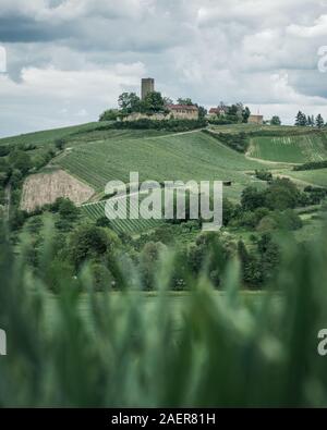 Burg Ravensburg Sterben in der Nähe von Sulzfeld im Naturpark Stromberg Heuchelberg Stockfoto