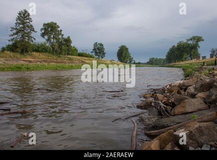 Morava River in der Nähe von Dorf Spytihnev, Tschechische Republik Stockfoto