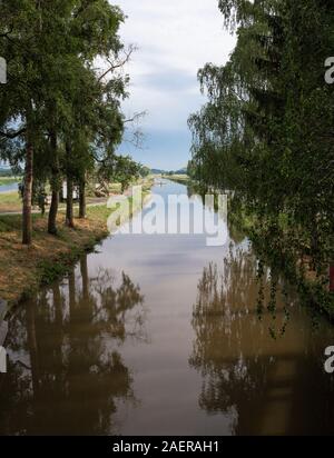 Bata schiffbaren Kanal an der Morava in der Tschechischen Republik Stockfoto