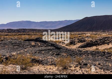 Amboy Krater, ein BLM-verwalteten National Natural Landmark entlang der Route 66 in Kalifornien, USA Stockfoto