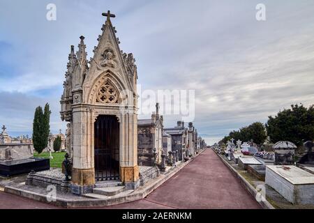 19. jahrhundert Wal Friedhof Erbe der Stadt Castro Urdiales und erklärte der kulturellen Interesse mit der Kategorie des Baudenkmals, Kantabrien, Spanien. Stockfoto