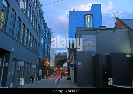 The Old Library - Zellig Custard Factory, Gibb St, Deritend, Birmingham, West Midlands, England, Großbritannien, B9 4AT, Abend, in der Dämmerung Stockfoto