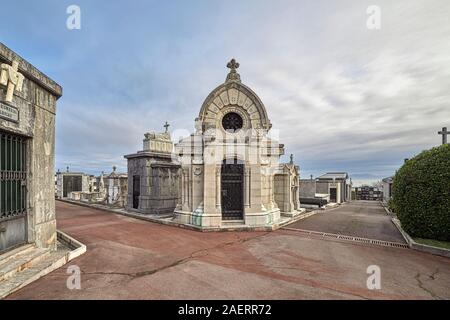 19. jahrhundert Wal Friedhof Erbe der Stadt Castro Urdiales und erklärte der kulturellen Interesse mit der Kategorie des Baudenkmals, Kantabrien, Spanien. Stockfoto