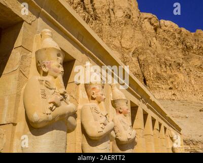 Leichenhalle Tempel der Hatschepsut, Luxor, Ägypten Stockfoto