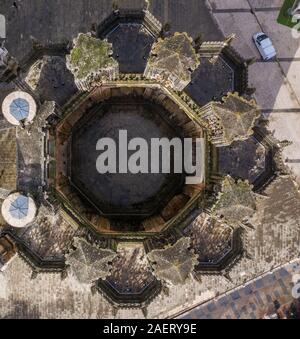 Luftaufnahme der Unesco Weltkulturerbe Kloster Batalha mit dem unvollendeten Kapelle gestimmt, eines der sieben Wunder von Portugal Stockfoto