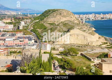 ALICANTE, Spanien - 29 NOVEMBER 2019: schöne Stadtbild von Alicante, Costa Blanca, Spanien Stockfoto