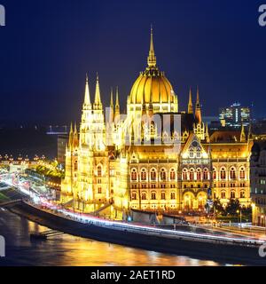 Das ungarische Parlament Gebäude, das auch als Parlament von Budapest nach ihrer Lage bekannt, ist der Sitz der Nationalversammlung von Ungarn, Stockfoto