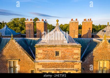 Die historische Kiplin Hall, ein gut erhaltenes Haus Haus aus dem 17. Jahrhundert, Yorkshire, Vereinigtes Königreich. Stockfoto