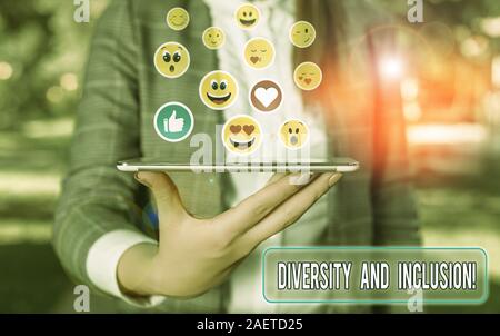 Schreiben Hinweis zeigt Vielfalt und Integration. Business Konzept für Bereich huanalysis Unterschied umfasst Rasse ethnische Zugehörigkeit Geschlecht Stockfoto