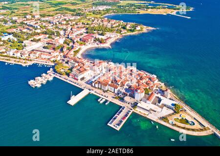 Stadt Umag historischen Küste Luftbild, Archipel der Region Istrien, Kroatien Stockfoto