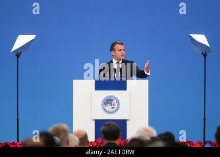 Die etablierten französischen Präsident Emmanuel Längestrich liefert eine Rede bei der Eröffnung des zweiten China International Import Expo (CIIE) auf nationaler Stockfoto