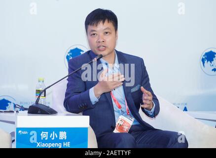 ---- Er Xiaopeng, Gründer und Vorsitzender des Elektrofahrzeugs startup Xpeng Motoren spricht auf "Automobile im Jahr 2050 "Forum am Boao Forum fo Stockfoto