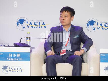 ---- Er Xiaopeng, Gründer und Vorsitzender des Elektrofahrzeugs startup Xpeng Motoren spricht auf "Automobile im Jahr 2050 "Forum am Boao Forum fo Stockfoto
