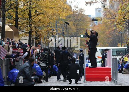 Tokio, Japan. 11 Dez, 2019. Allgemeine Ansicht, Dezember 11, 2019 Rugby: Japan Rugby Union Spieler sind von den Fans gefeiert, während der 2019 Rugby World Cup Japan team Parade in Tokio, Japan. Japan hat das WM-Viertelfinale zum ersten Mal. Quelle: LBA SPORT/Alamy leben Nachrichten Stockfoto