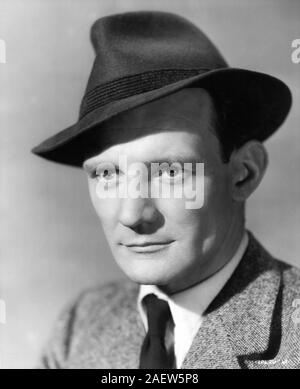 TREVOR HOWARD Portrait Dr. Alec Harvey in KURZE BEGEGNUNG 1945 Regisseur David Lean aus dem Spiel von Noel Coward ein Noel Coward - Cineguild Produktion/Adler - Löwe Distributoren begrenzt Stockfoto