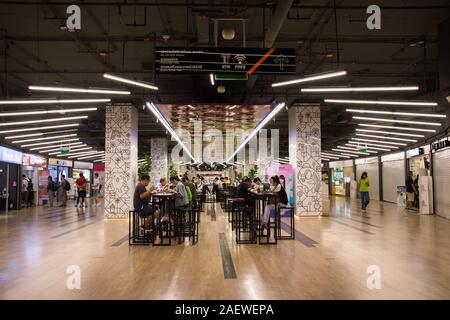 Bangkok, Thailand-Nov 2,19: Chatuchak Park Station ist eine wichtige Station im Norden von Bangkok, der Menschen um ihn herum erkunden können. Stockfoto