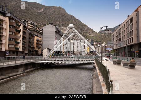 Pont de Paris im Zentrum der andorranischen Hauptstadt Stockfoto