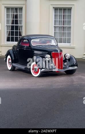 1936 Ford Model 48 maßgeschneiderte Amerikanischen vor Krieg classic car Stockfoto