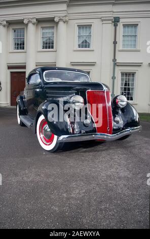 1936 Ford Model 48 maßgeschneiderte Amerikanischen vor Krieg classic car Stockfoto