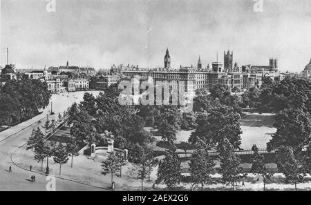 LONDON. Herrliche Aussicht auf Bäume & Türme von St. James's an Whitehall 1926 Stockfoto