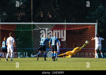 Andressa alvas von Silva (Roma) penality Gol während Inter Frauen vs als Roma, Milano, Italien, 08. Dez 2019, Fußball Italienische Fußball Serie A Frauen Champions Stockfoto