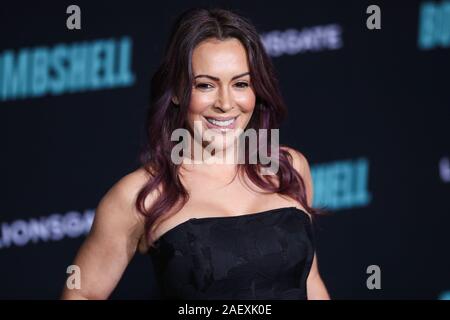 Westwood, der Vereinigten Staaten von Amerika. 10 Dez, 2019. WESTWOOD, LOS ANGELES, Kalifornien, USA - Dezember 10: Schauspielerin Alyssa Milano kommt an der Los Angeles Special Screening Der liongate's 'Bombe' im Regency Dorf Theater am Dezember 10, 2019 in Westwood, Los Angeles, Kalifornien, USA. (Foto von Xavier Collin/Image Press Agency) Quelle: Bild Presse Agentur/Alamy leben Nachrichten Stockfoto