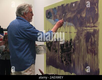 Liverpool, Großbritannien, Rolf Harris bei Liverpoll Walker Art Gallery credit Ian Fairbrother/Alamy Stockfotos Stockfoto