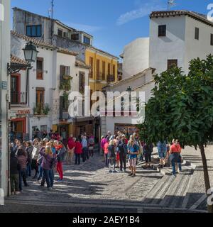 Die Menschen auf der Straße, in der Provinz Granada, Granada, Spanien Stockfoto