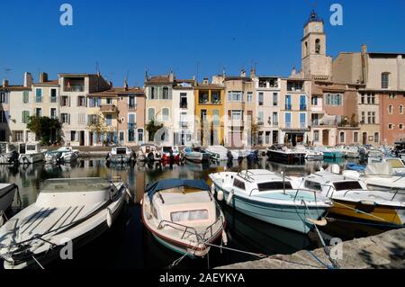 Alten Hafen & Canal Basin, Le Miroir aux Oiseaux, in Martigues, bekannt als das Venedig der Provence, Bouches-du-Rhône, Provence, Frankreich Stockfoto