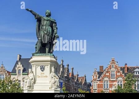 Die Statue von Jacob Van Artevelde am Freitag Markt/Vrijdagmarkt in der Stadt Gent/Gent, Flandern, Belgien Stockfoto