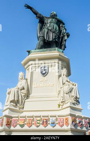 Die Statue von Jacob Van Artevelde am Freitag Markt/Vrijdagmarkt in der Stadt Gent/Gent, Flandern, Belgien Stockfoto