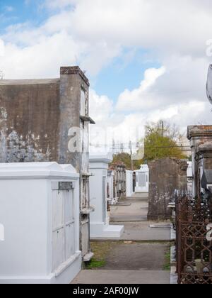Reich verzierte Familie Mausoleen in St. Louis Friedhof Nr. 1 in New Orleans, Louisiana, USA Stockfoto